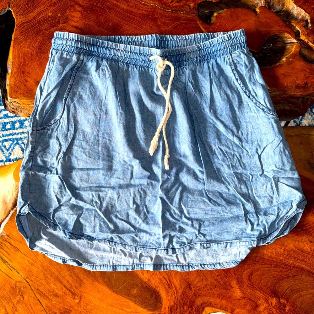 lightweight thin jean skirt - size L